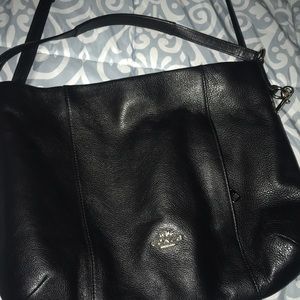 Adorable coach crossbody